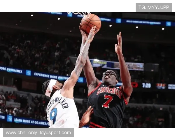 公牛团队内线强攻获得观众喝彩